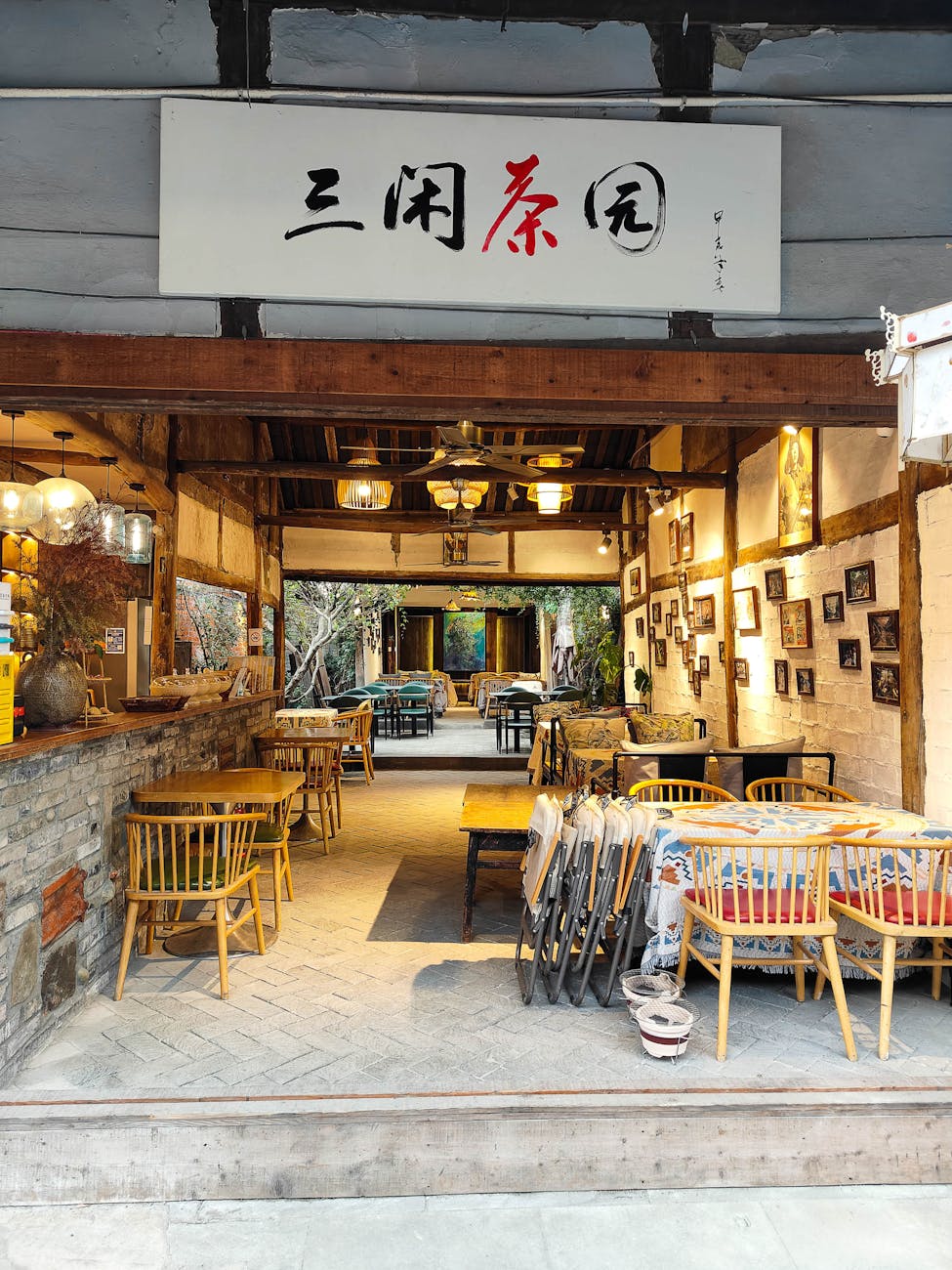 Responsible and Local-First Tips in Beijing, China