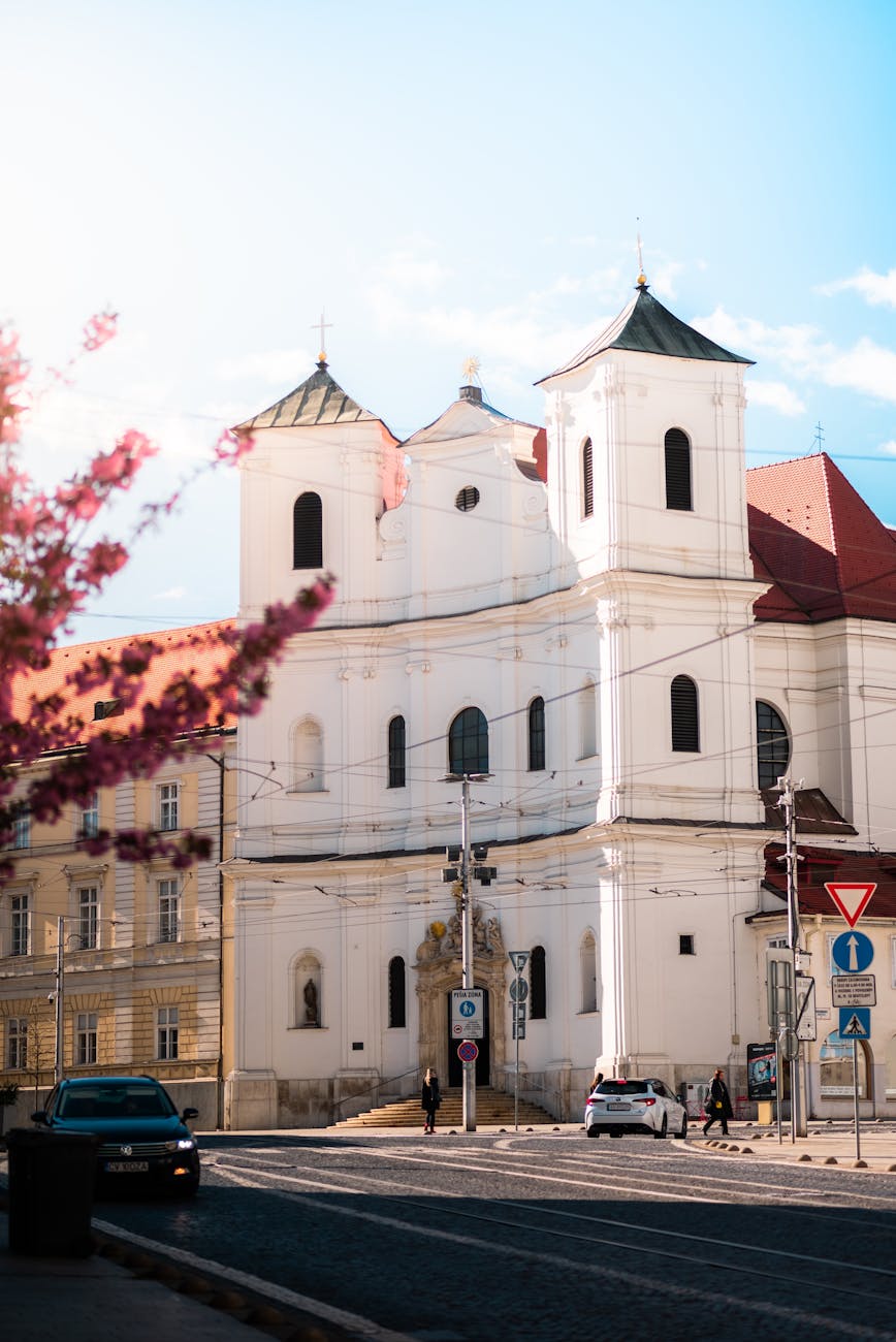 What This Page Helps You Decide in Bratislava, Slovakia