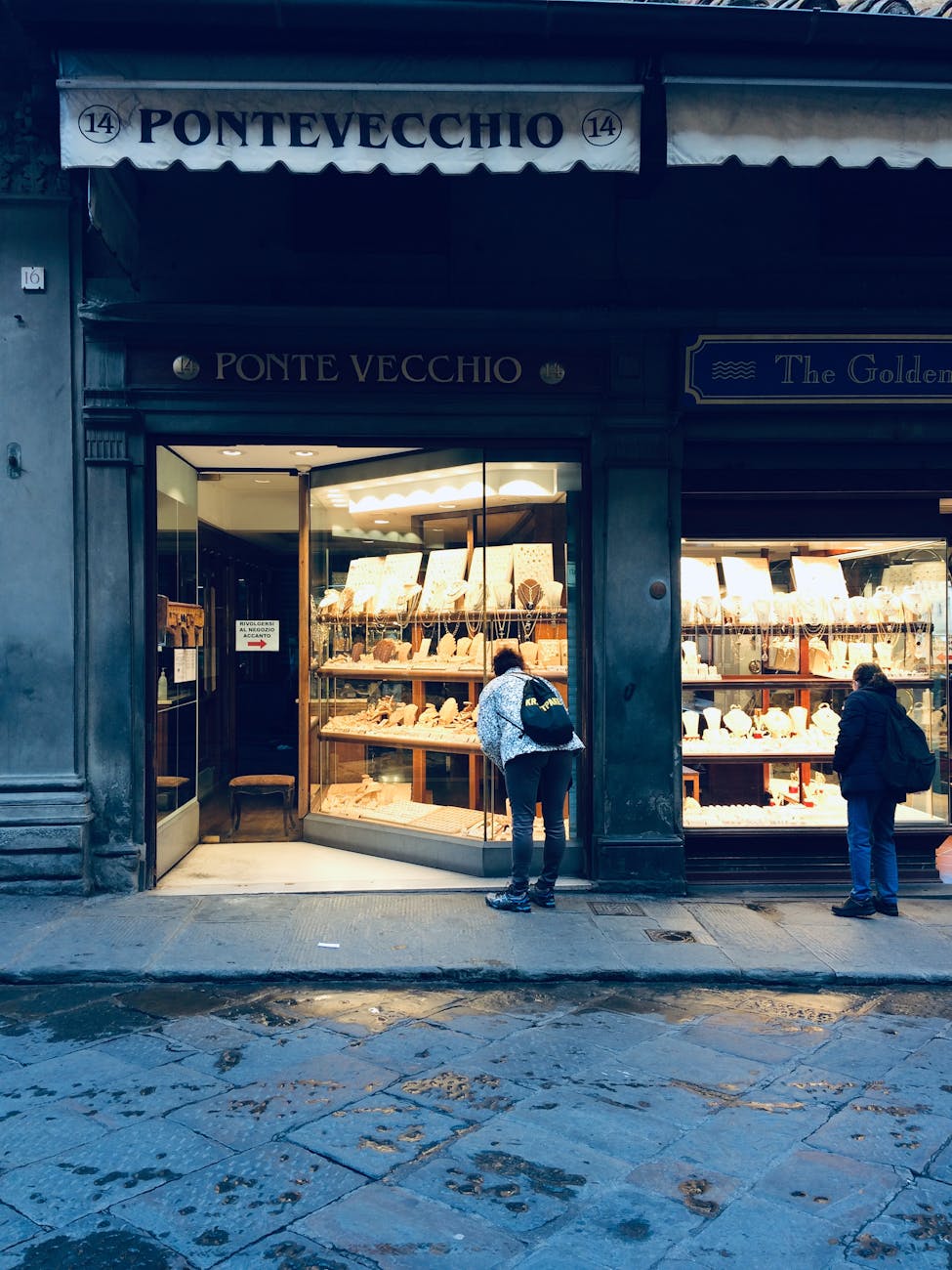 Local Context in Firenze, Italy