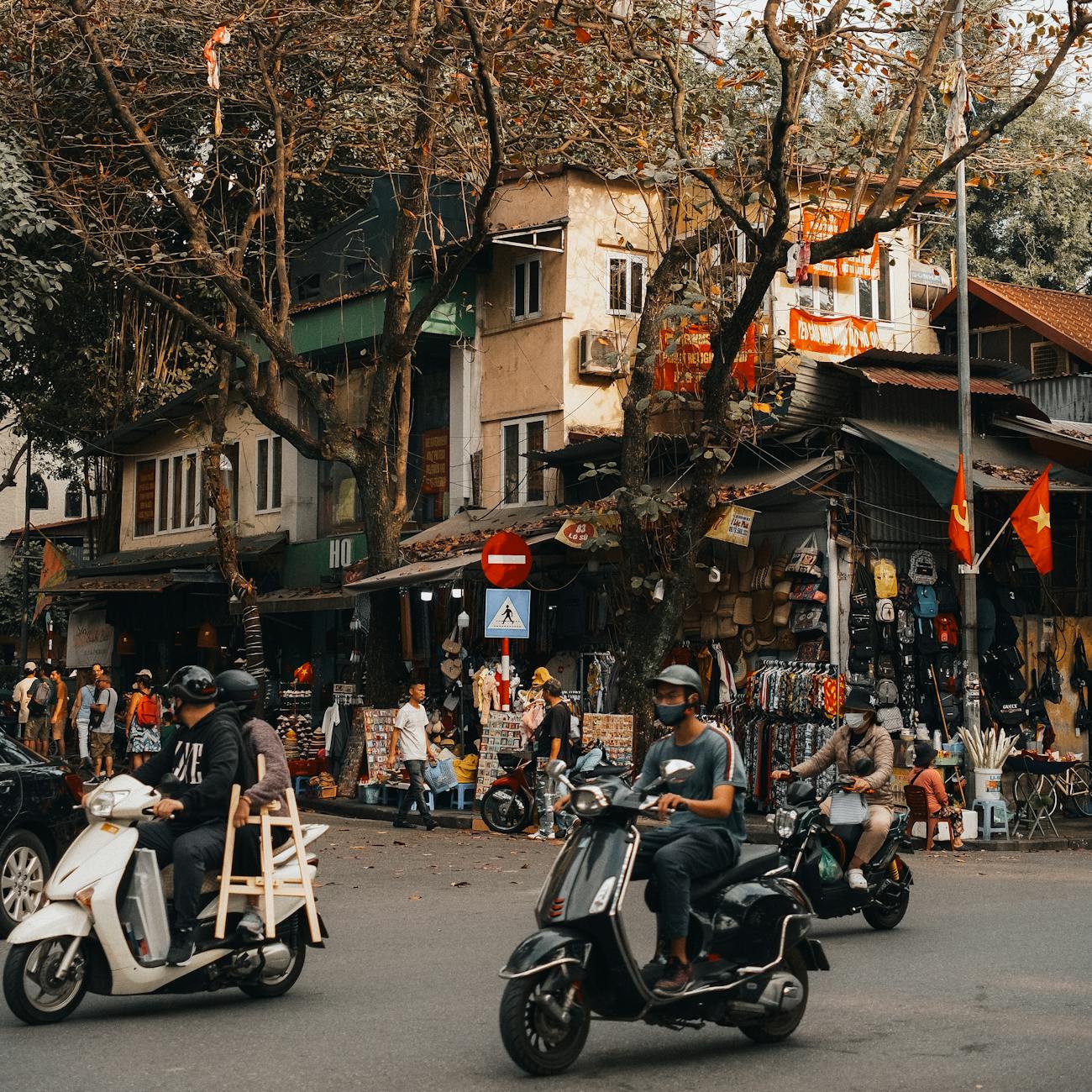 Local Context in Ha Noi, Vietnam