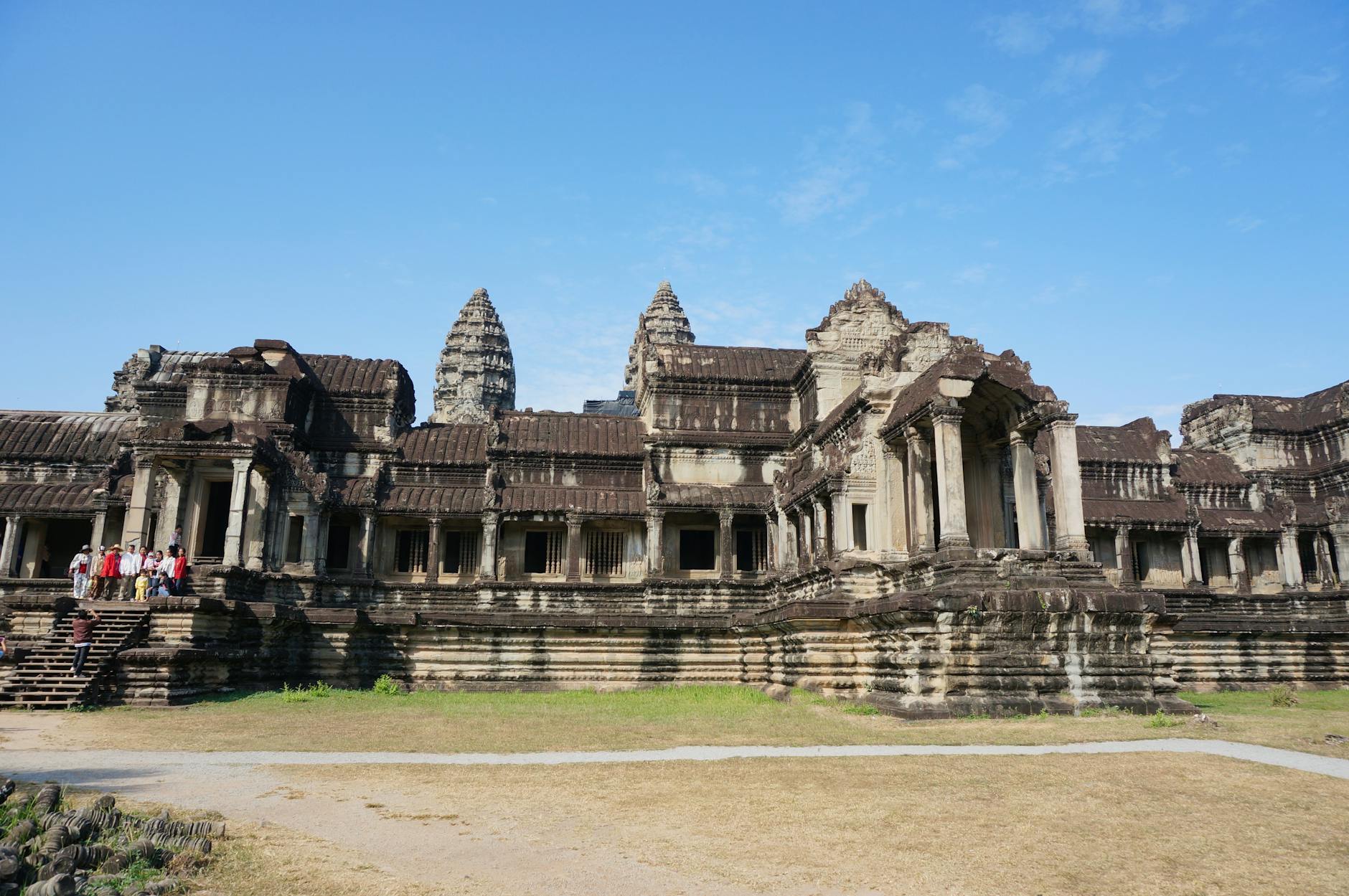 Responsible and Local-First Tips in Khett Siem Reab, Cambodia