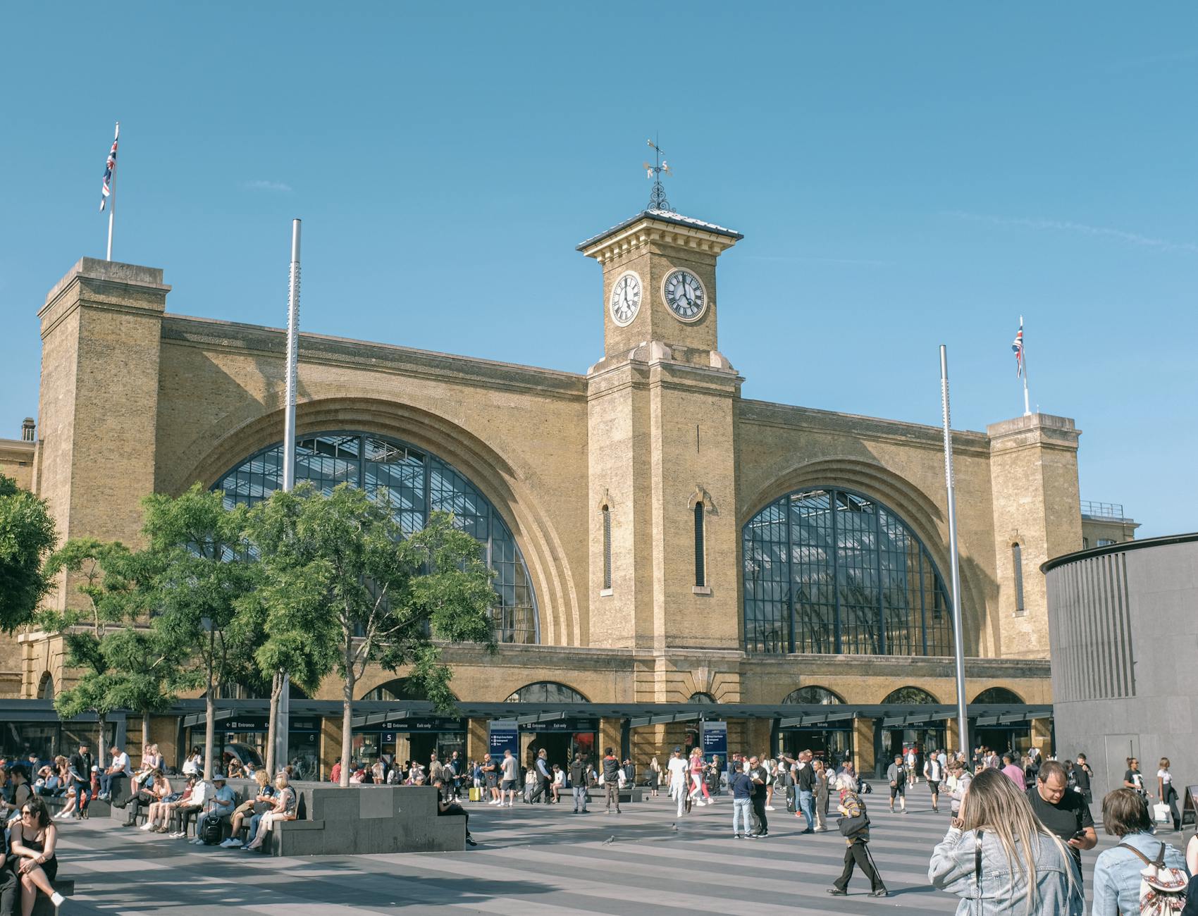 What This Page Helps You Decide in London, United Kingdom
