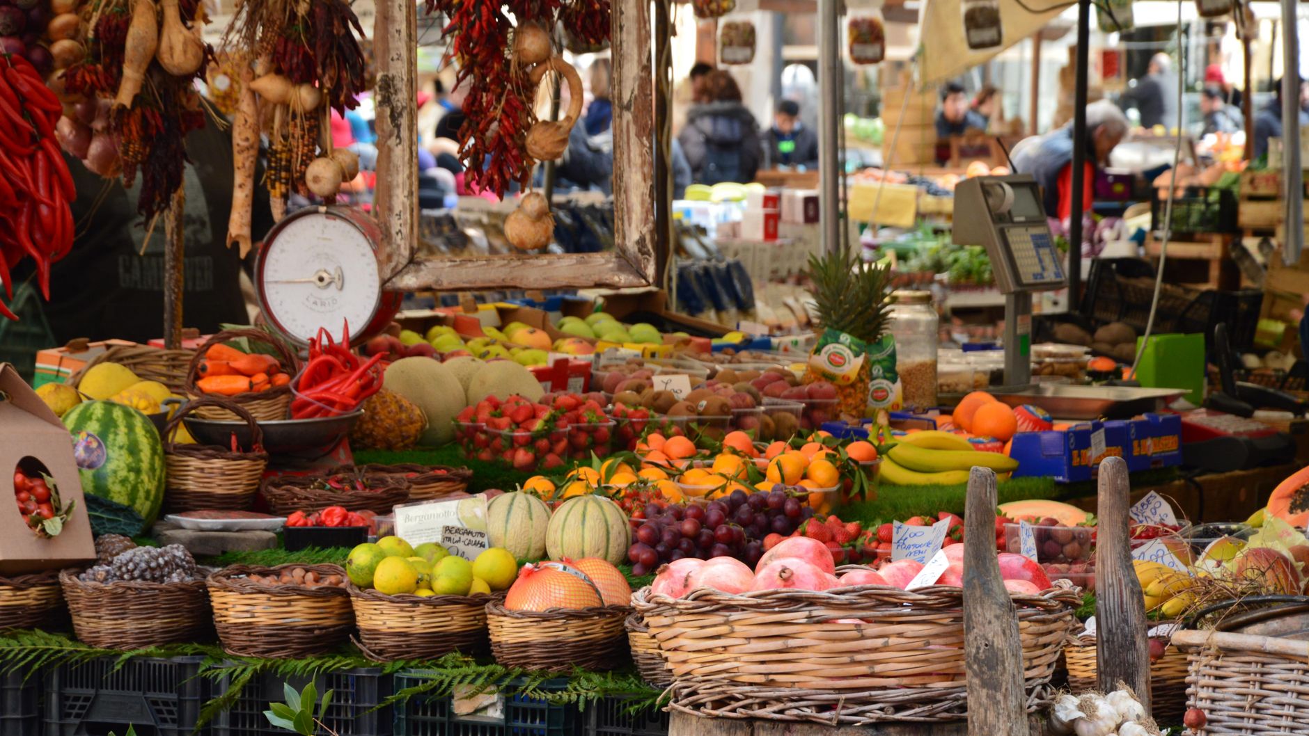 Responsible and Local-First Tips in Milan, Italy