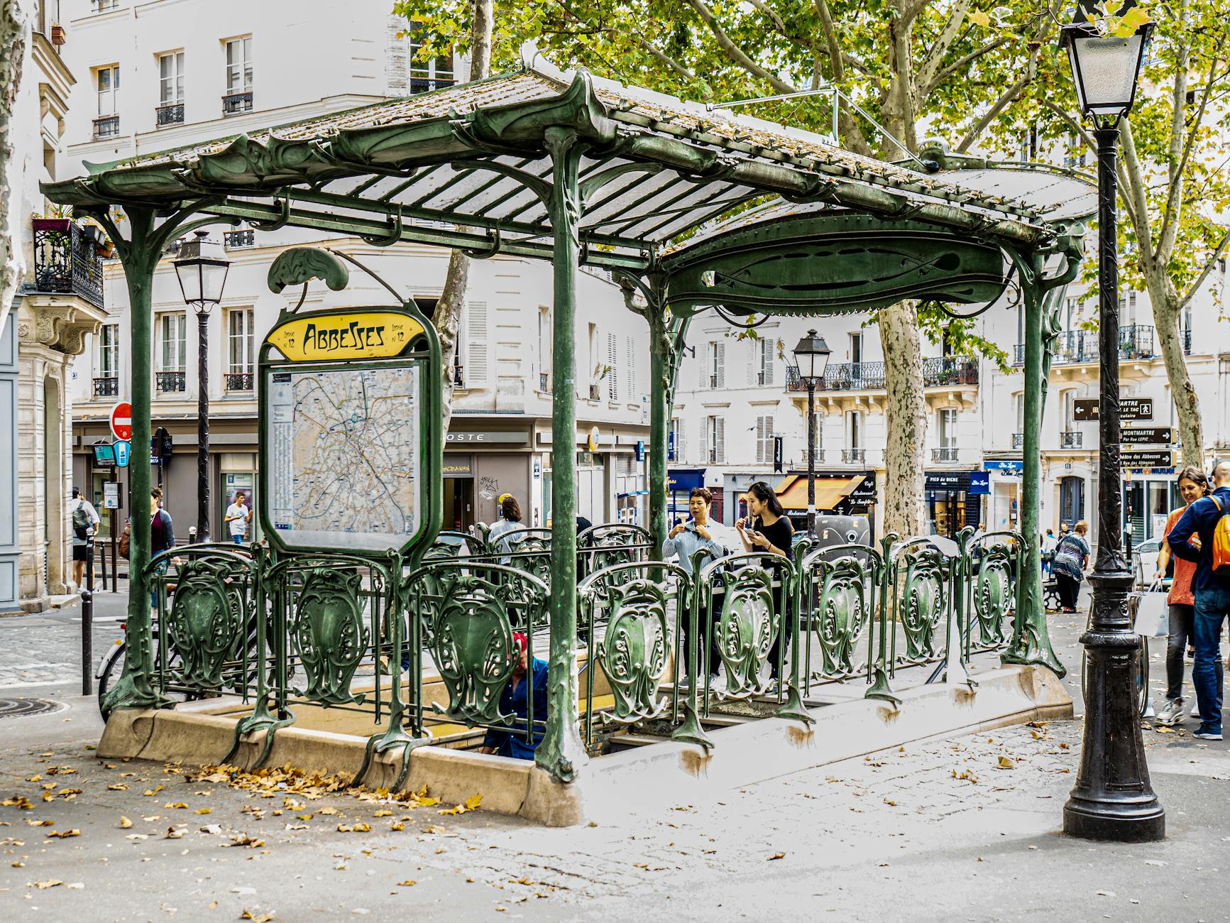 Local Context in Paris, France
