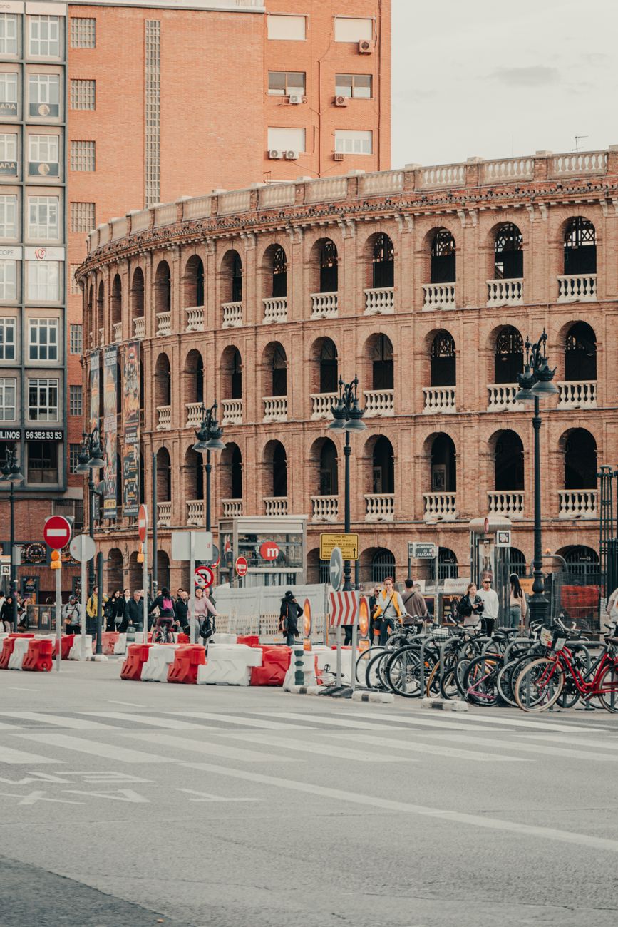 Local Context in Sevilla, Spain