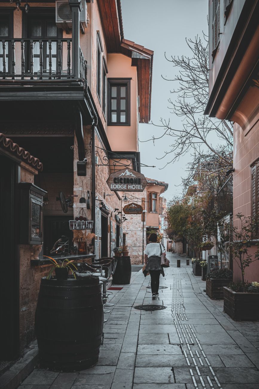 What This Page Helps You Decide in Side, Turkey